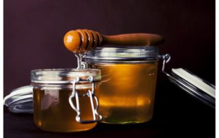 CONOCE LAS 7 PROPIEDADES CURATIVAS DE LA MIEL